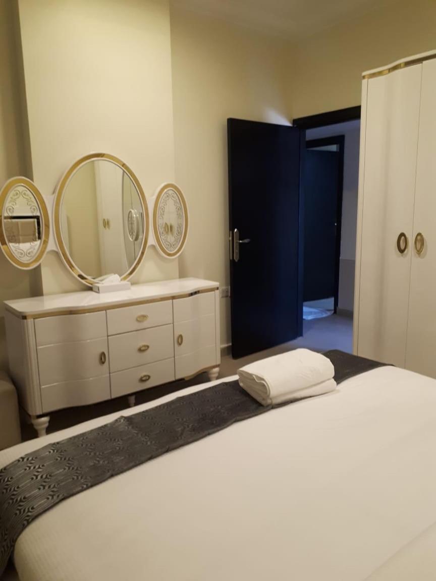 Reef Hotel Aparts Аджман Экстерьер фото